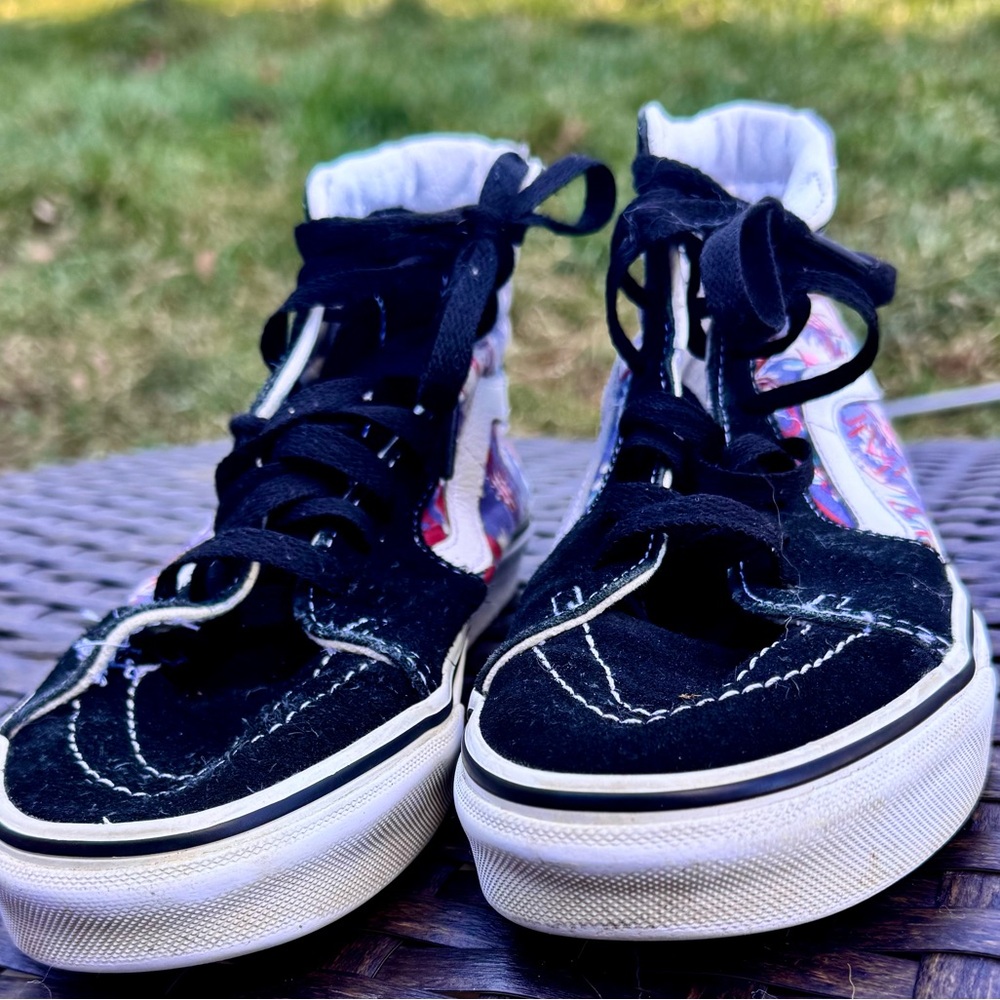 Vans Shoes - Picture 2 of 3